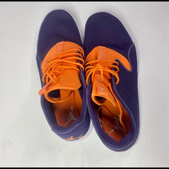 Jordan 9.5 Men shoes lightly used - Picture 3 of 6